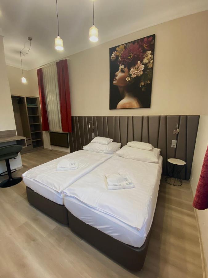 Peto Apartman Gyor Exterior photo