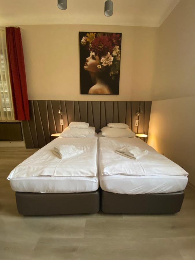 Peto Apartman Gyor Exterior photo