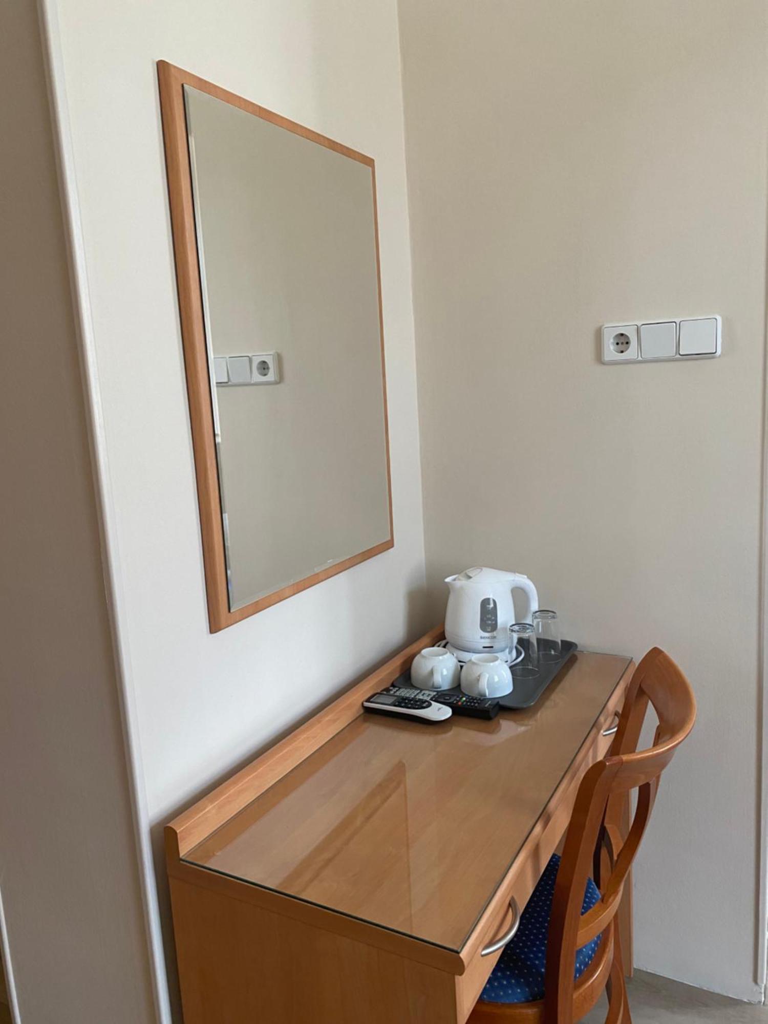 Peto Apartman Gyor Exterior photo